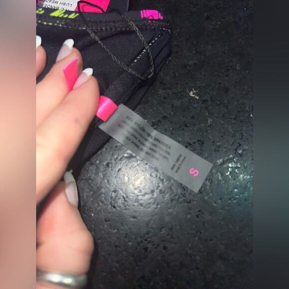 NEW BETSEY JOHNSON BRIGHT FLORAL ONE PIECE SWIMSUIT SZ XL - Picture 12 of 12